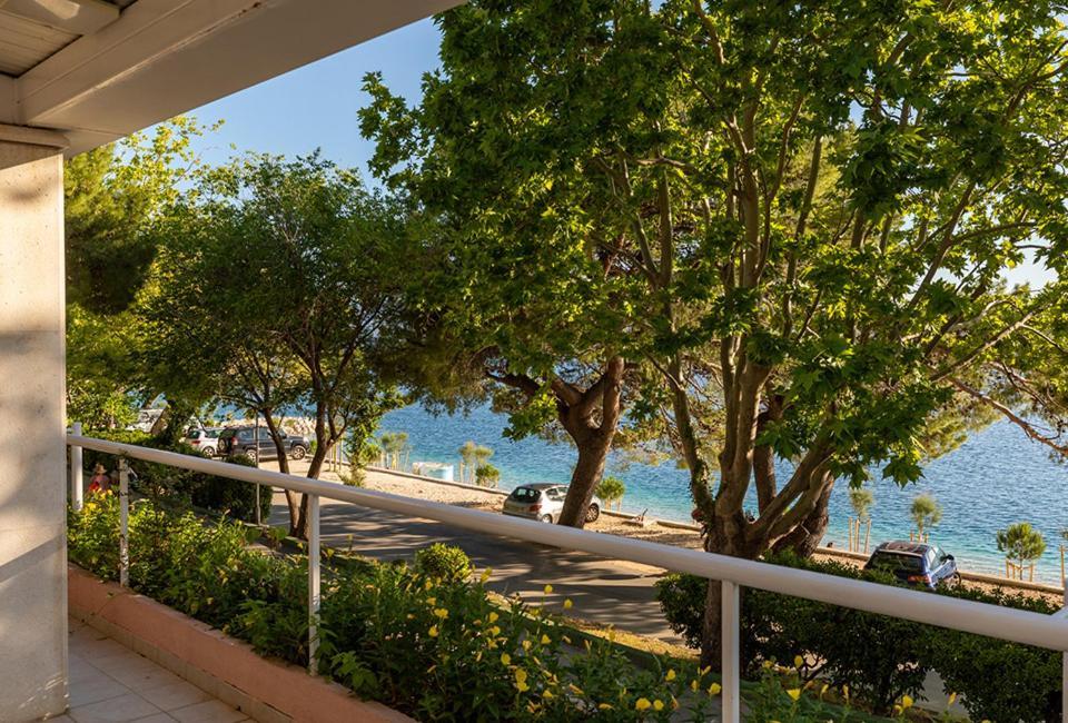 Tourist Settlement Brzet Hotel Omiš Eksteriør billede