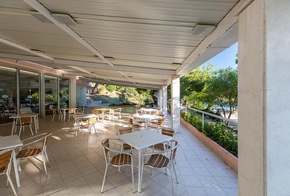 Tourist Settlement Brzet Hotel Omiš Eksteriør billede