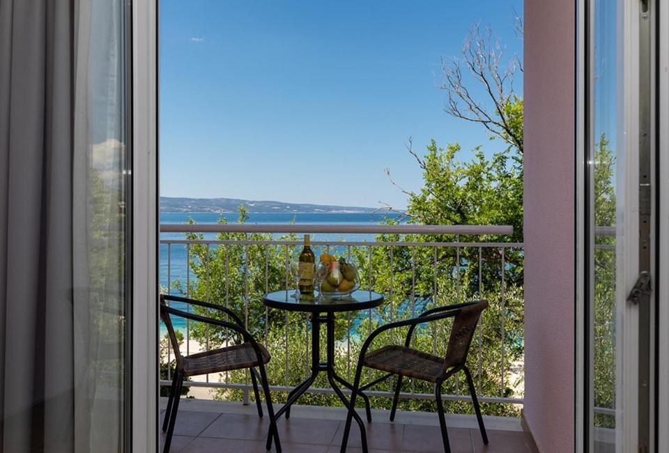 Tourist Settlement Brzet Hotel Omiš Eksteriør billede