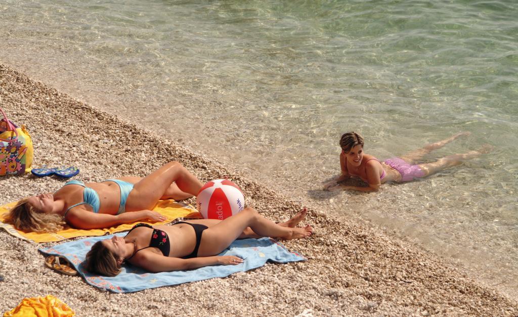 Tourist Settlement Brzet Hotel Omiš Eksteriør billede