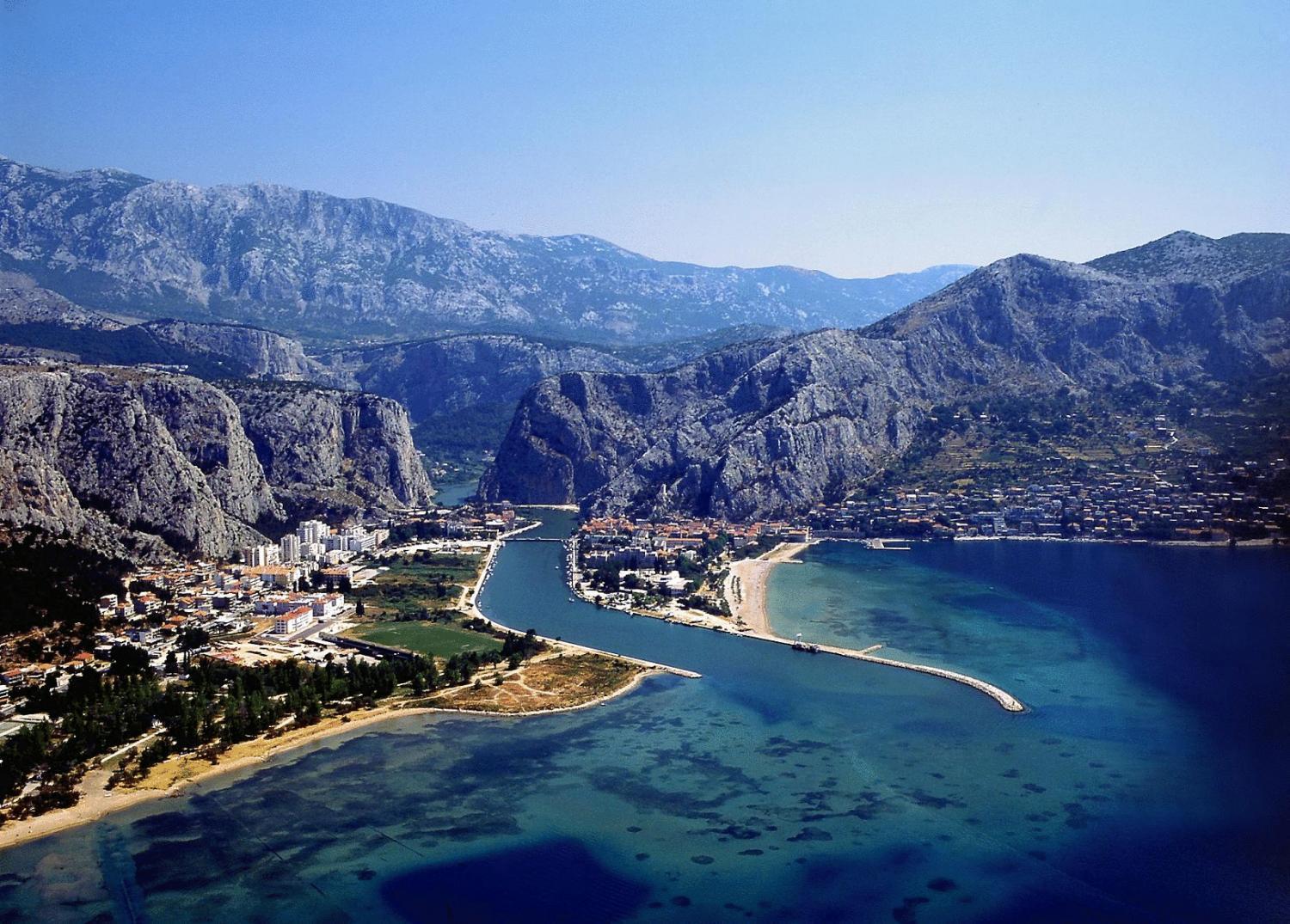Tourist Settlement Brzet Hotel Omiš Eksteriør billede